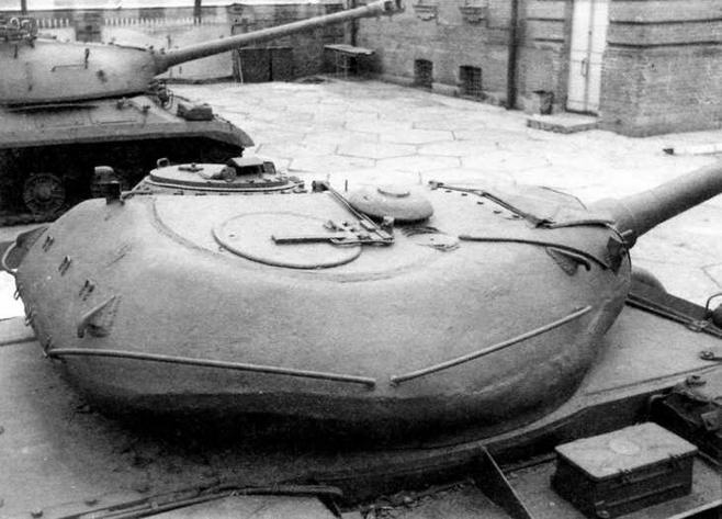 Средний танк Т-54